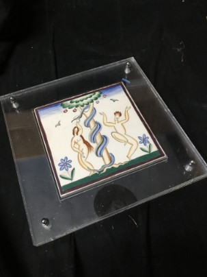 cornice in plexiglass 