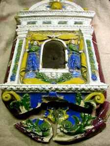 Restoration of ceramics, stone, enamel, polychrome wood, ability to perform free estimates and directly from the site, via online form or video call with Skype or FaceTime, shipping items, reports, photographic restoration finished and secure payments with Paypal.